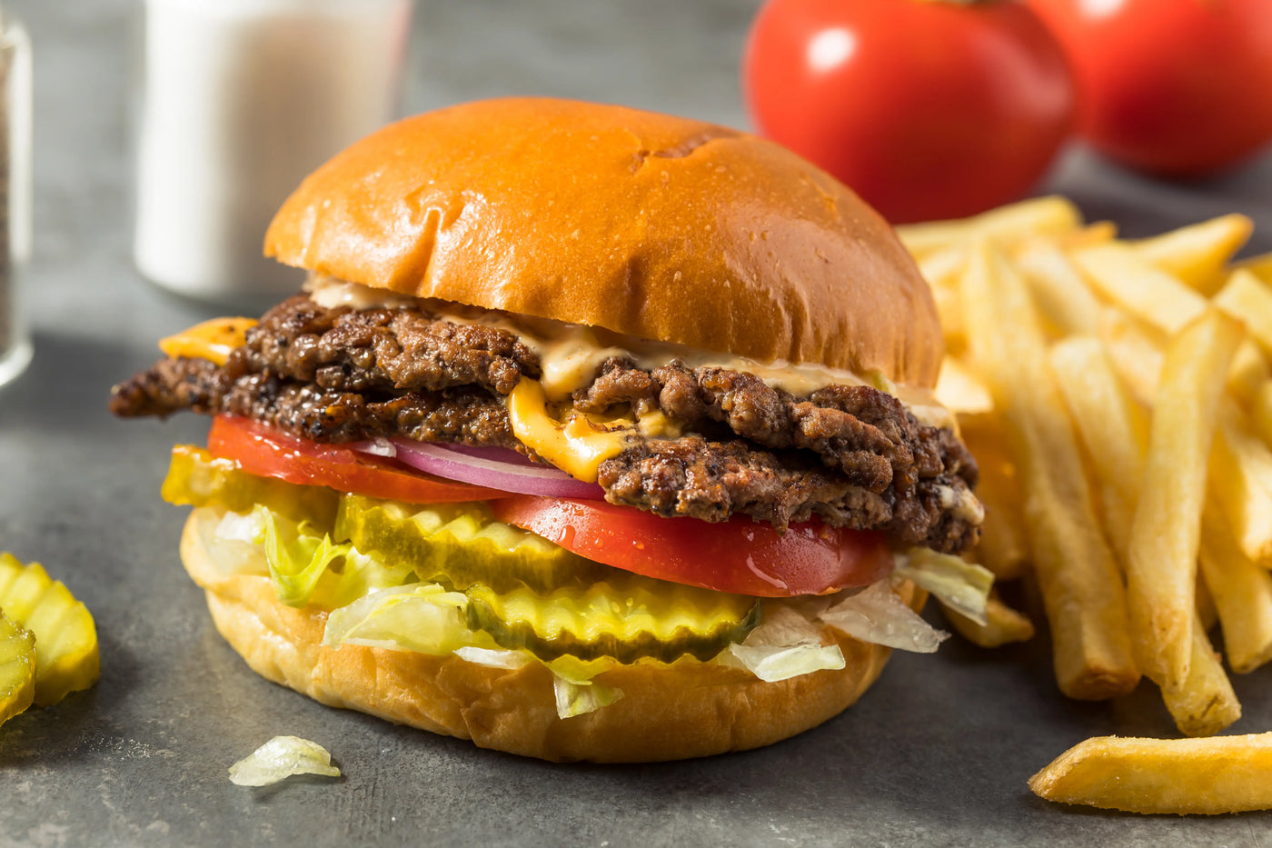 Smash Burger vom Grill – saftig & schnell gemacht