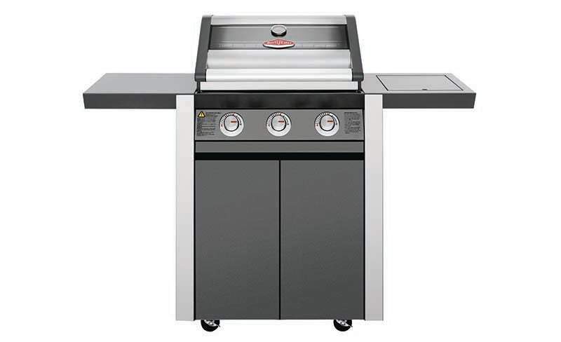 BeefEater Discovery® 1600E Serie - 3-Brenner Grillwagen inkl. Seitenbrenner schwarz 16kW