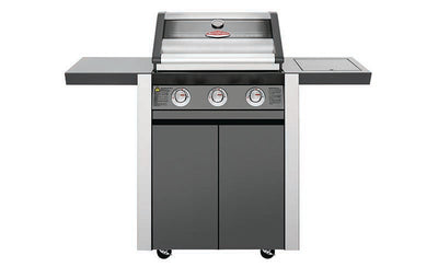 BeefEater Discovery® 1600E Serie - 3-Brenner Grillwagen inkl. Seitenbrenner schwarz 16kW