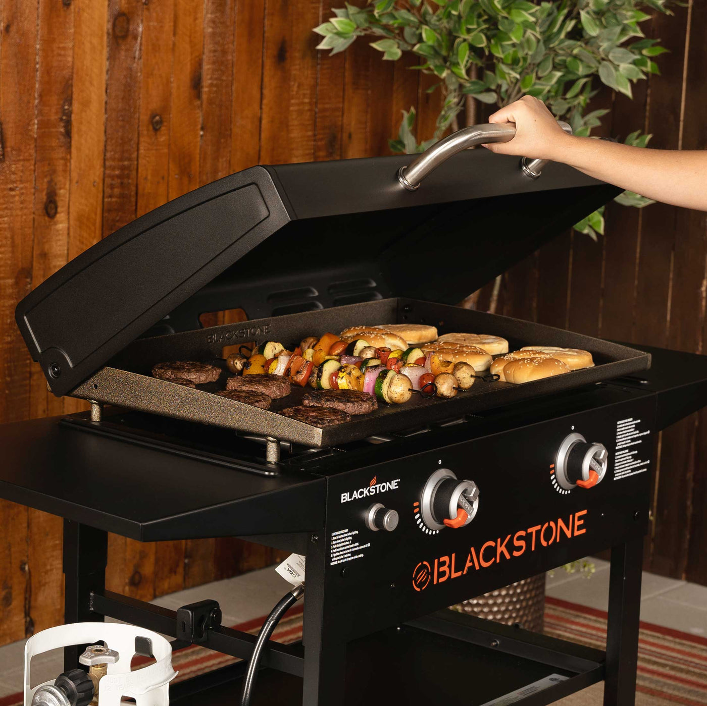 Blackstone 28" Griddle Grillstation 10 kW mit 2 Brennern - 2 Ausführungen