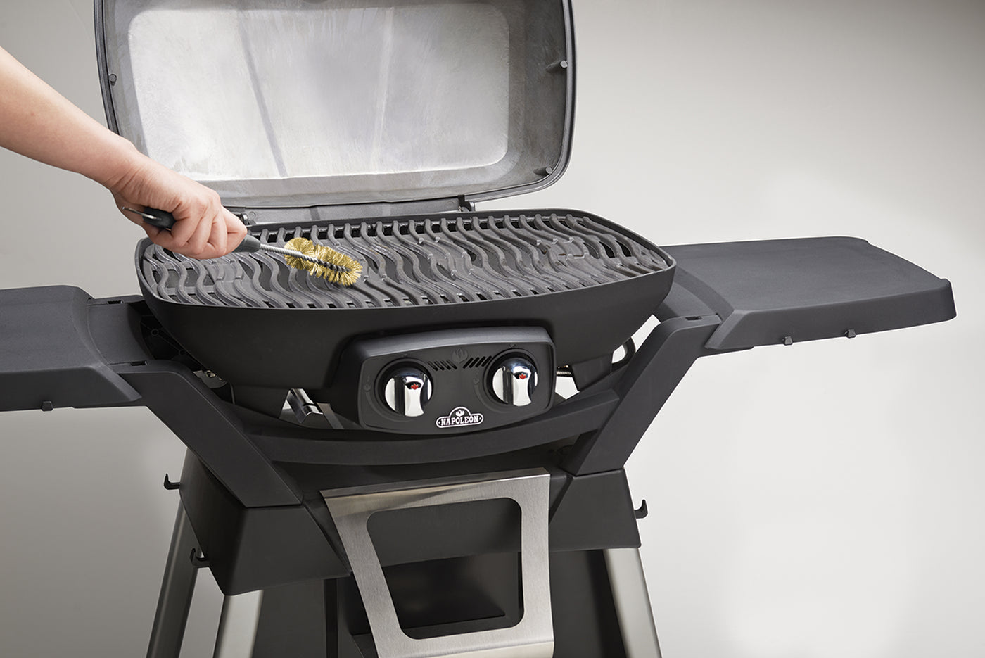 Napoleon 3-seitige Grillbürste mit Messingborsten - Klein