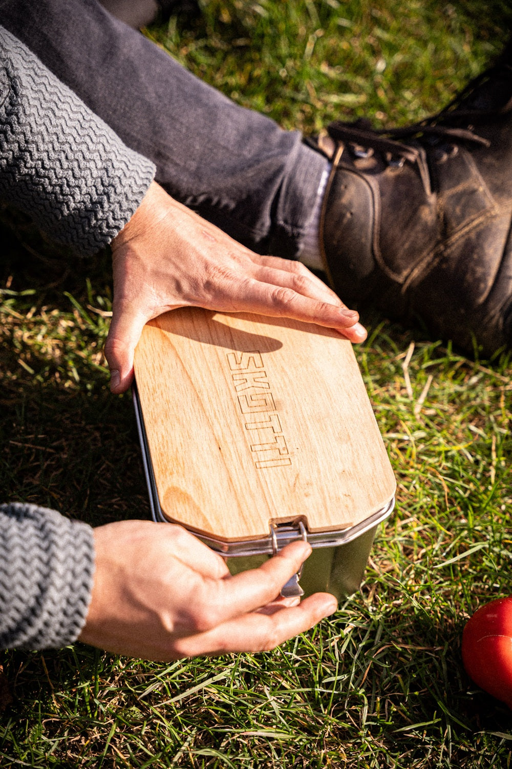 SKOTTI PLANK Schneidebrett für Boks