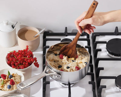 Olavson Küchenhelfer – Kochlöffel aus Walnussholz 30 cm