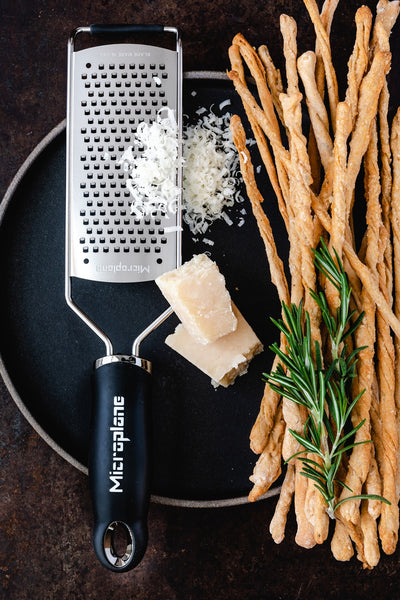 Microplane Gourmet Serie - grobe Reibe, schwarz