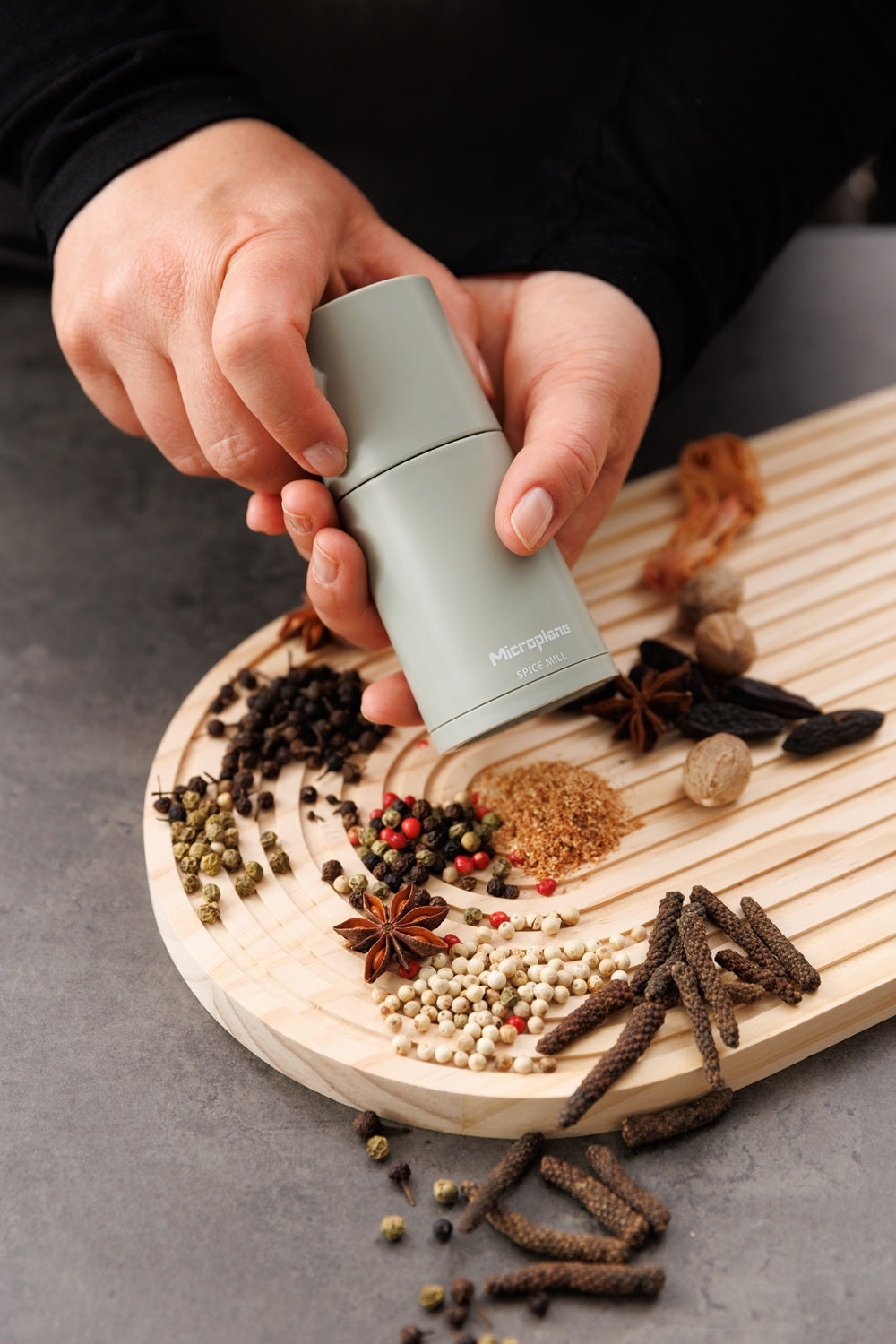 Microplane Gewürzmühle 2in1, verschiedene Farben