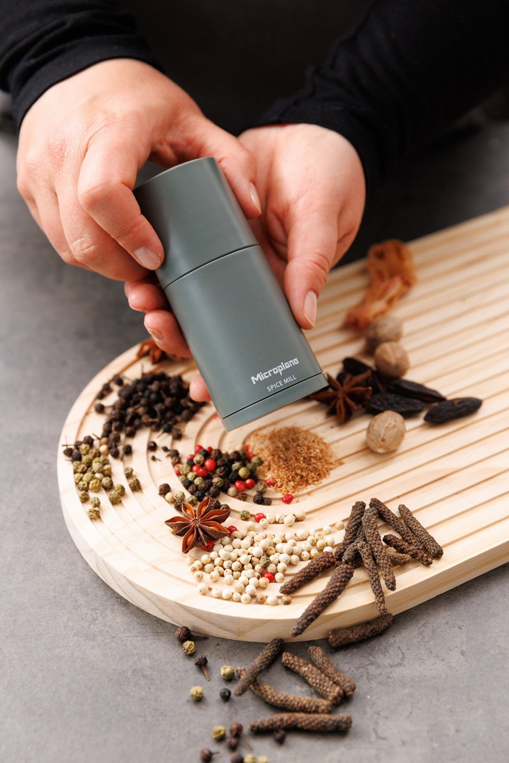 Microplane Gewürzmühle 2in1, verschiedene Farben