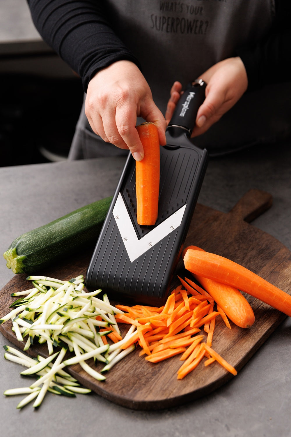 Microplane - Multihobel mit V-Klinge und Julienneklinge