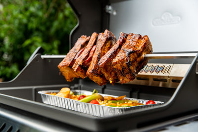 Rogue PRO-S Rotisserie Set - Napoleon Phantom Rogue PRO-S 425 Mattschwarz mit gratis Drehspieß