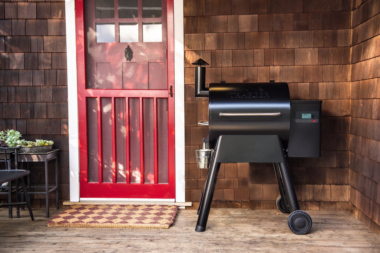 Traeger-Pro-D2---575-WiFi-Pelletgrill-schwarz-7