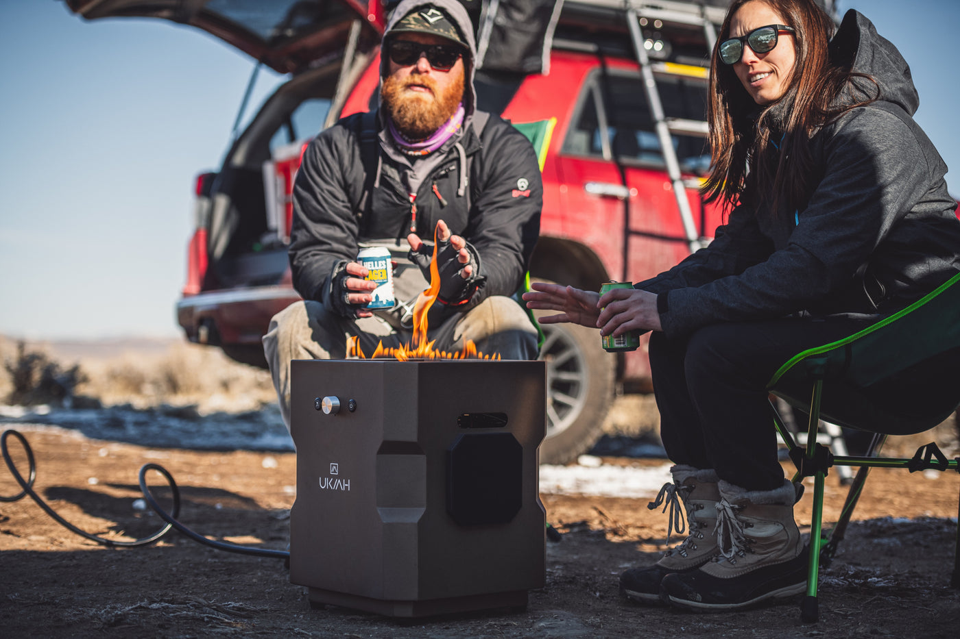 Ukiah Tailgater II Gas-Feuerstelle mit BTM Sound System, in verschiedenen Farben